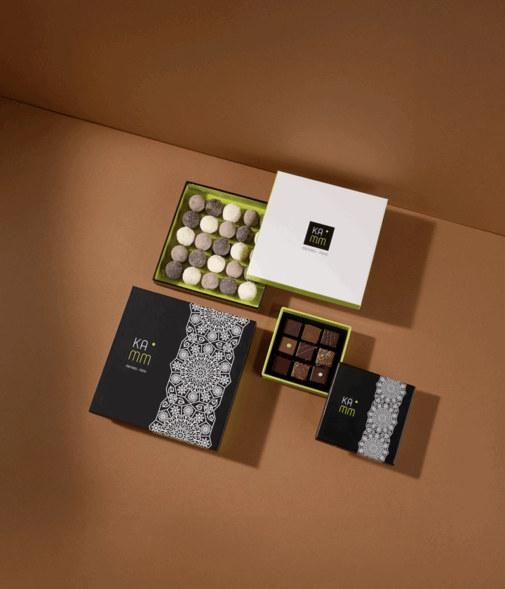 Boîte écrin personnalisée pour chocolats, un emballage élégant et sur-mesure qui valorise vos créations.