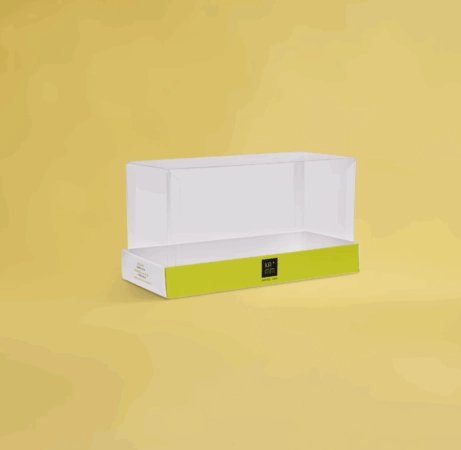 Boîte cake transparente personnalisée mettant en valeur un gâteau avec élégance et protection.