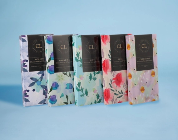 Emballage tablette en carton personnalisable pour chocolats, avec finitions haut de gamme et impression sur mesure