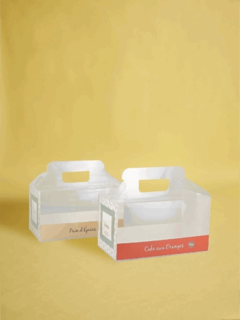 Valisette cake personnalisée avec coque transparente et poignée, idéale pour présenter et transporter vos créations.