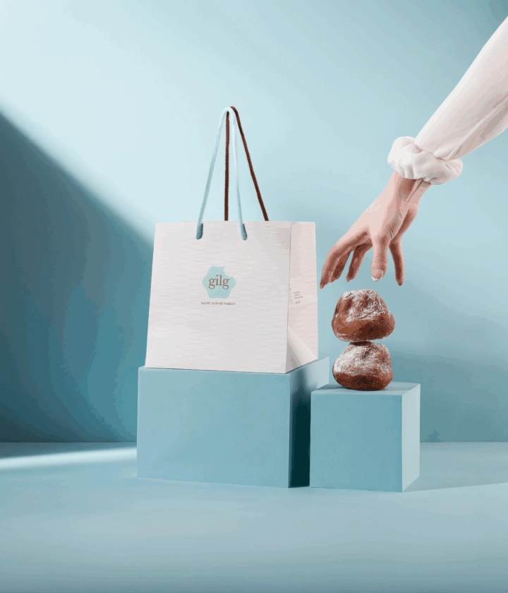 Sac luxe personnalisé avec poignées, idéal pour sublimer le packaging de chocolats, confiseries ou produits gourmets, avec impression du logo et visuel de marque.