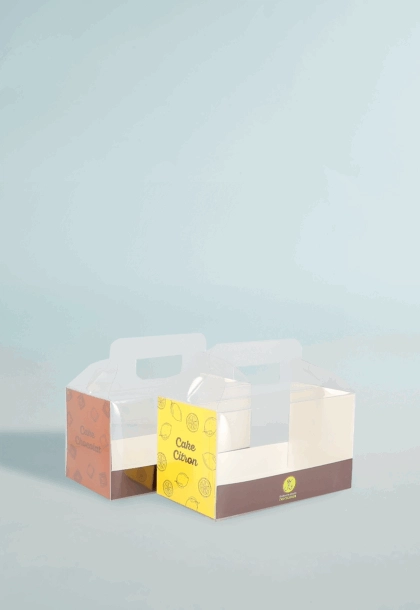 Valisette cake personnalisée avec coque transparente et poignée, idéale pour présenter et transporter vos créations.