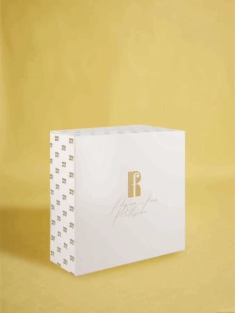 Boîte pâtissière personnalisée – emballage élégant et protecteur pour pâtisseries et desserts raffinés.
