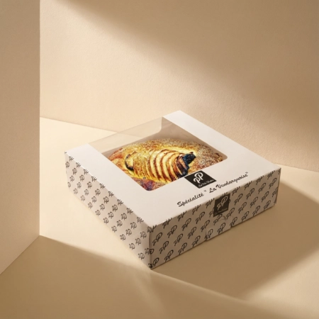 Boîte pâtissière personnalisée – emballage élégant et protecteur pour pâtisseries et desserts raffinés.