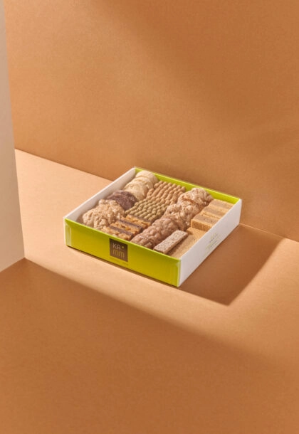 Boîte Modulo personnalisée, idéale pour emballer et sublimer vos créations gourmandes. Packaging modulable, élégant et robuste, conçu pour refléter l’identité de votre marque grâce à une personnalisation sur mesure.