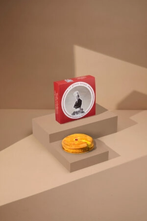 Boîte pâtissière personnalisée – emballage élégant et protecteur pour pâtisseries et desserts raffinés.
