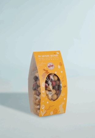 Sachet SOS personnalisé avec logo et design sur mesure, utilisé pour emballer des créations sucrées.