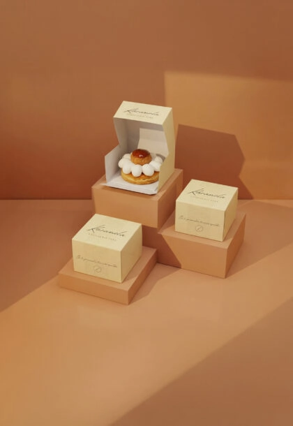 Boîte pâtissière personnalisée – emballage élégant et protecteur pour pâtisseries et desserts raffinés.