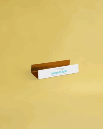 Support personnalisé pour éclairs, conçu pour présenter élégamment vos pâtisseries tout en mettant en valeur votre marque.