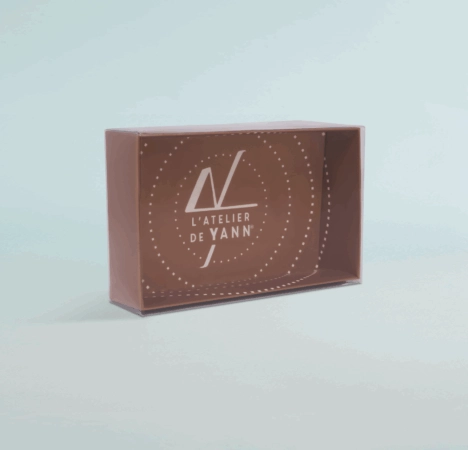 Boîte Modulo personnalisée, idéale pour emballer et sublimer vos créations gourmandes. Packaging modulable, élégant et robuste, conçu pour refléter l’identité de votre marque grâce à une personnalisation sur mesure.
