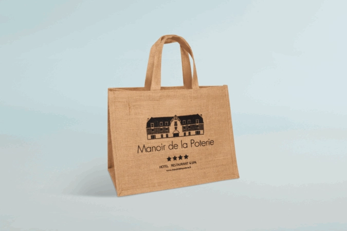 Sac en jute personnalisé, naturel et idéal pour un emballage écologique et réutilisable.
