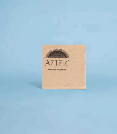 Serviette personnalisée avec logo, idéale pour les professionnels de la restauration, les événements ou la vente à emporter.