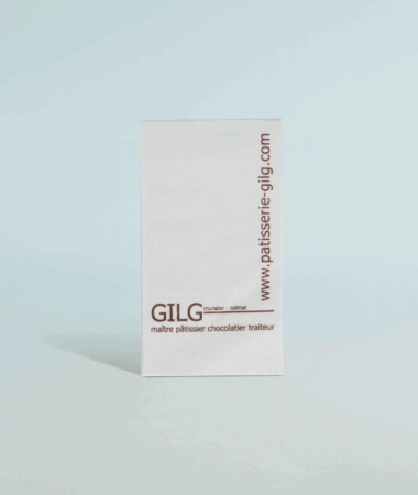 Serviette personnalisée avec logo, idéale pour les professionnels de la restauration, les événements ou la vente à emporter.
