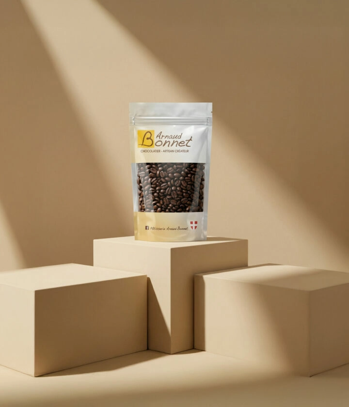 Sachet zip personnalisé avec base rigide, idéal pour présenter biscuits, chocolats ou confiseries tout en mettant en avant l'identité visuelle de votre marque.